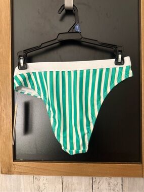NWT No Boundaries XS 0-2 Cheeky High Top Green and white striped bikini bottoms